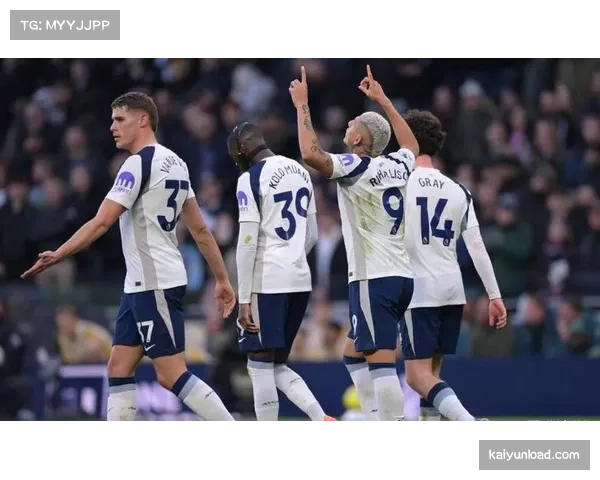 热刺攻击手西蒙斯场均射门1.6次但转化率极低