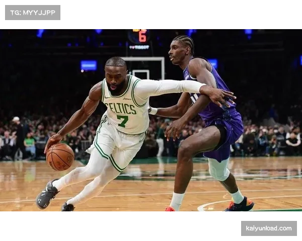 凯尔特人三分命中率37%联盟第三 外线火力成为重要武器 凯尔特人三分命中率37%联盟第三 外线火力成为重要武器